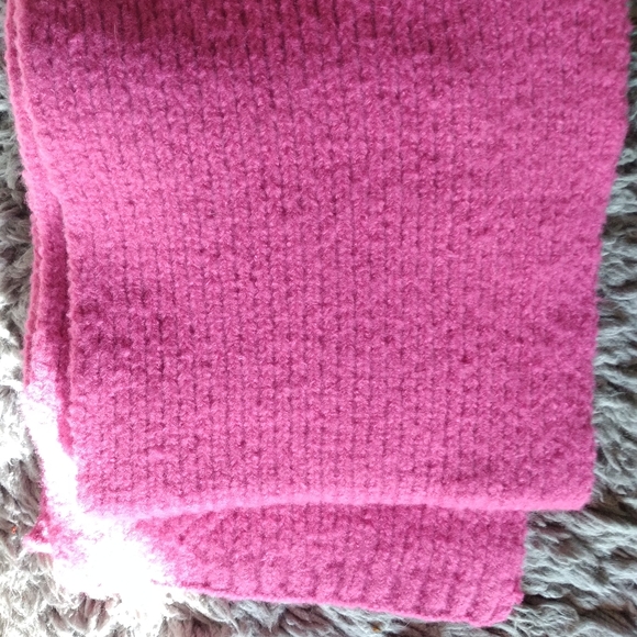 Two Piece  Hat and Scarf  Set - Picture 2 of 3